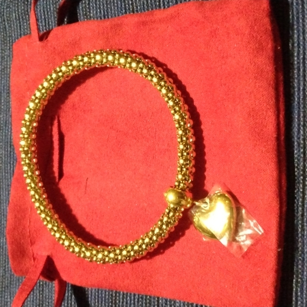 Bracelet with Heart Charm,Gold,New